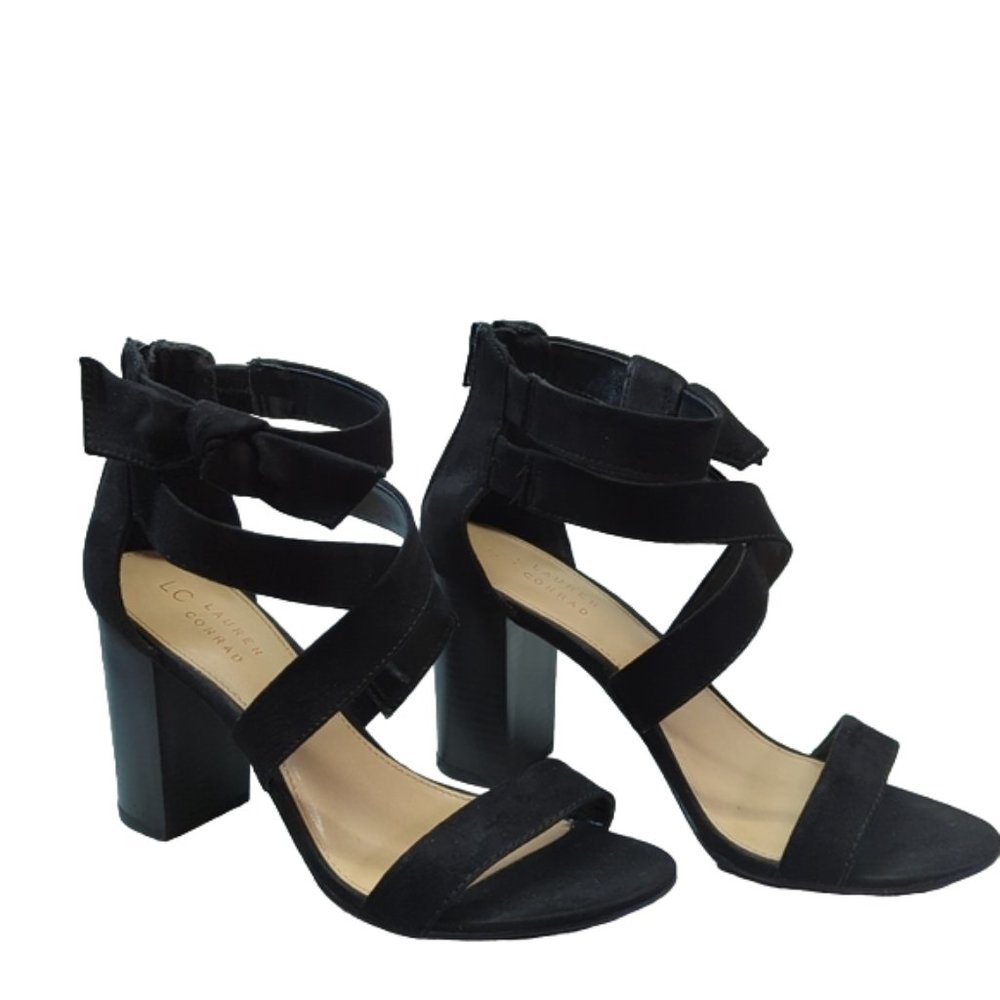 Lauren Conrad Girlfriend Faux Suede Heels - Picture 1 of 7
